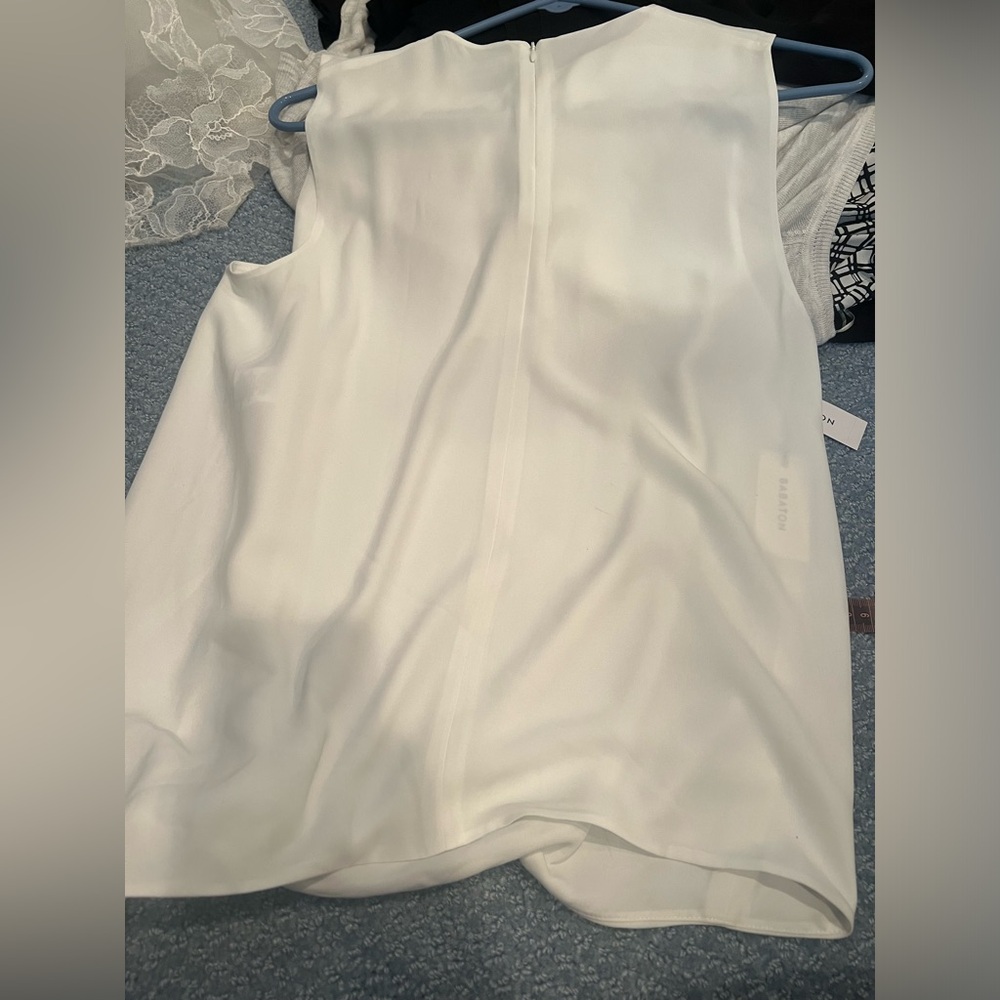Babaton NWT Size M White Tank tie in front host pick - Picture 9 of 13